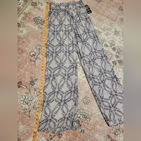 Boom Boom Jeans Gauzey Wide-Leg Elastic Waist Floral Print Pants - Size S - Picture 9 of 12